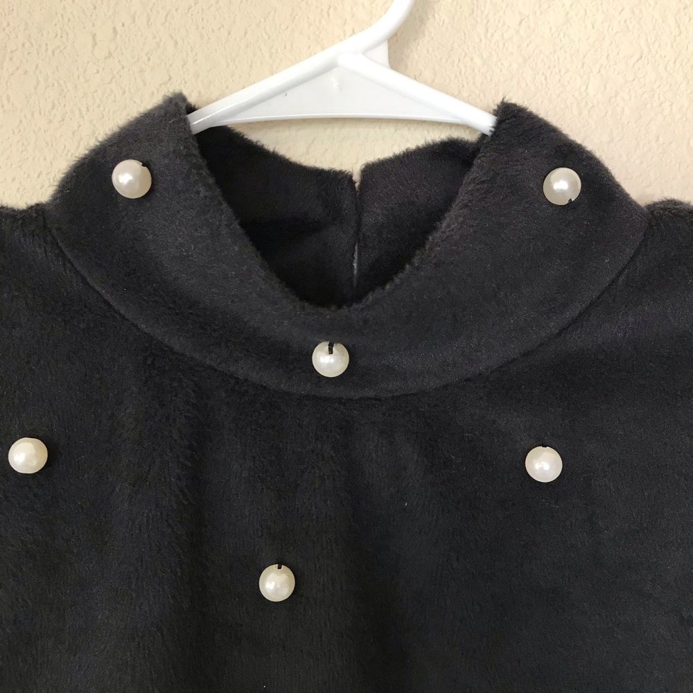 Urban Outfitters Audrey Cropped Pearl Sweater - Picture 6 of 10